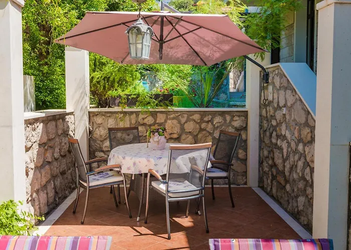 Lia * دوبروفينك