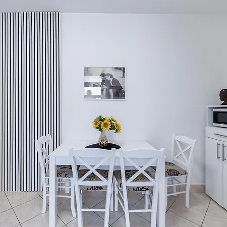 Lia Apartamento